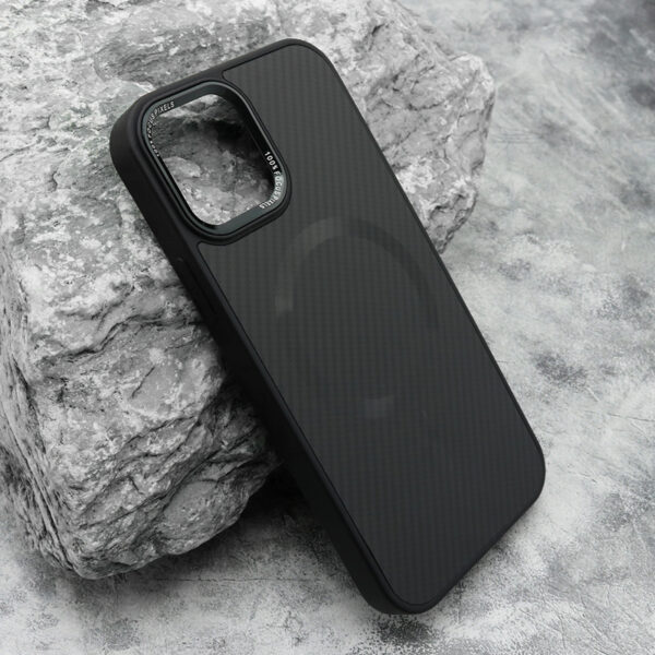 Futrola CARBON MagSafe za iPhone 12/12 Pro (6.1) crna (big camera)